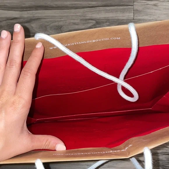Christian louboutin shopping bag - Picture 6 of 6